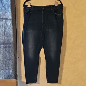 Dark Blue Women's Cropped Jeans